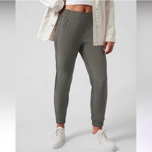 Athletes Brooklyn Jogger in Green